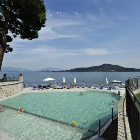 Sleeps 6 Pool T421407